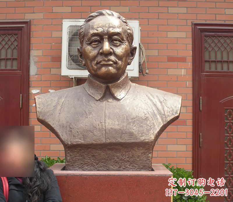 聊城李四光头像铜雕