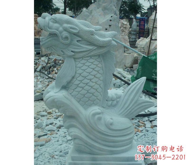 聊城引领潮流,定制你的专属鲤鱼雕塑