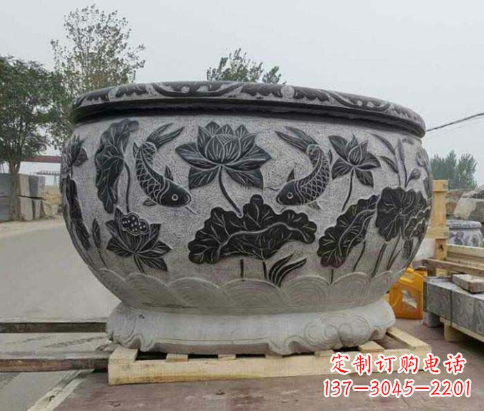 聊城中领雕塑出品,精致仿古圆水缸雕塑