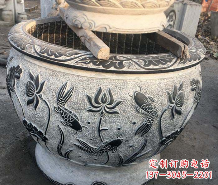 聊城中领雕塑-仿古圆水缸雕塑