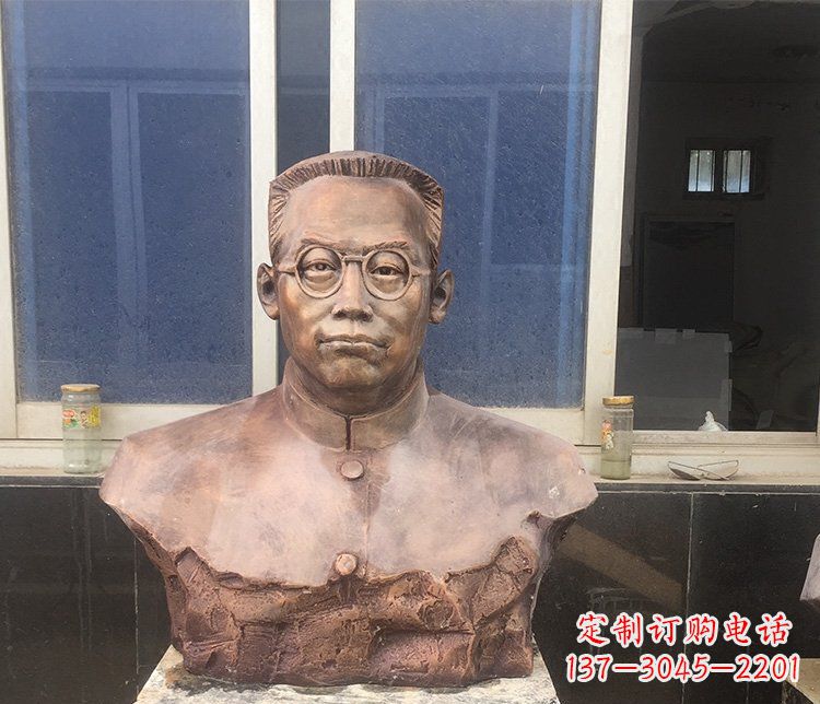 聊城精致的刘伯承头像铜雕
