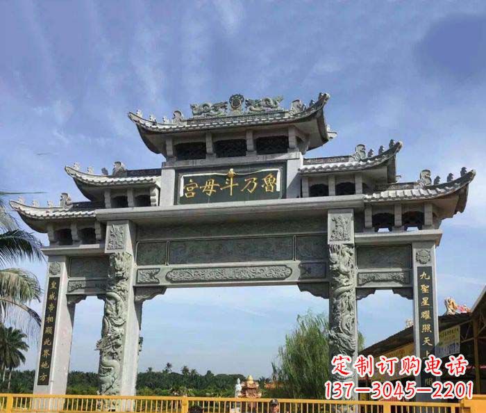 聊城独具特色的石雕牌坊雕塑