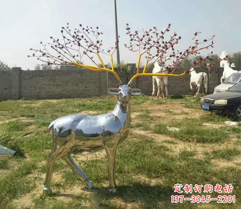 聊城梅花鹿镜面不锈钢雕塑