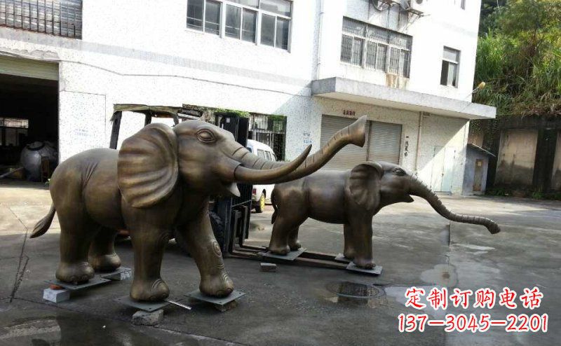 聊城门口大象动物铜雕