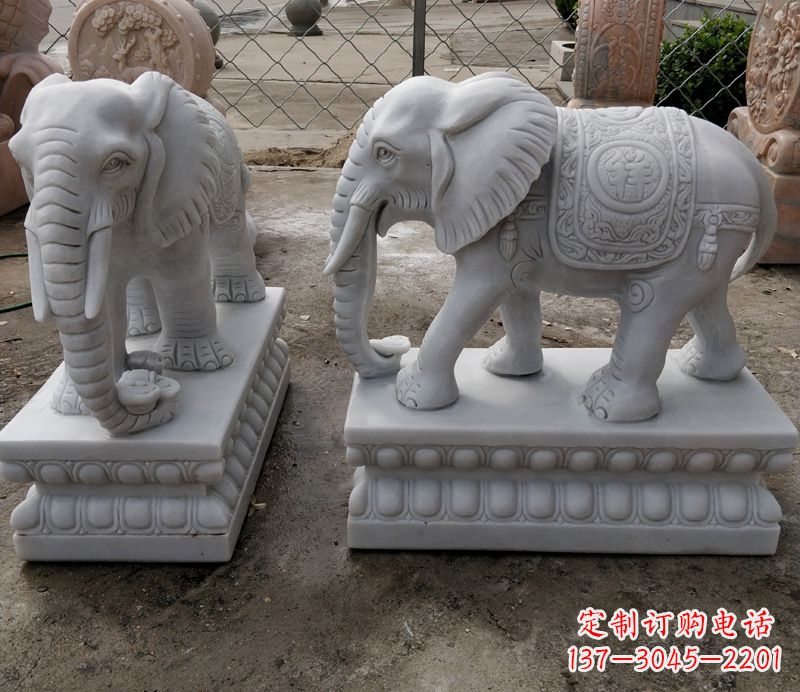 聊城门前石雕大象