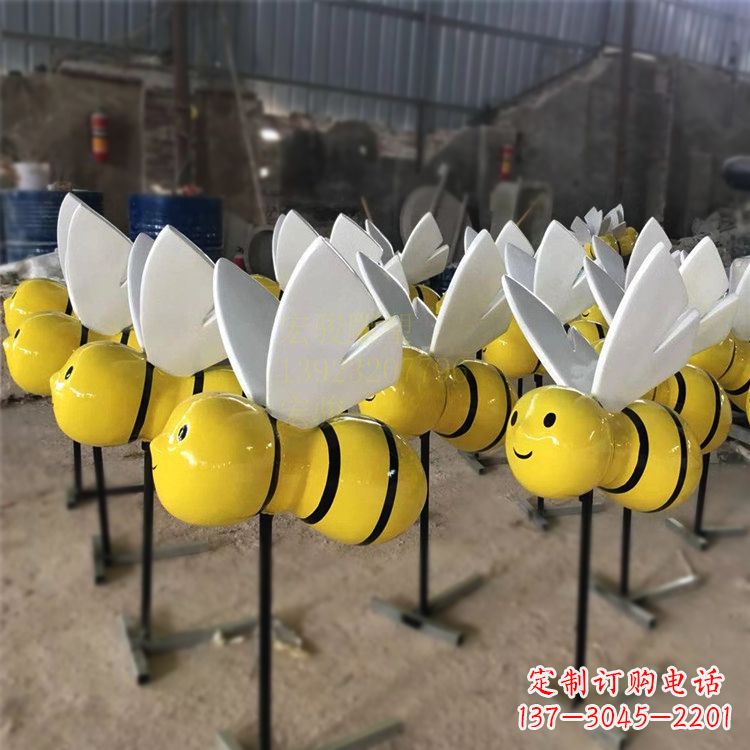 聊城动感蜜蜂雕塑,营造精致的都市公园