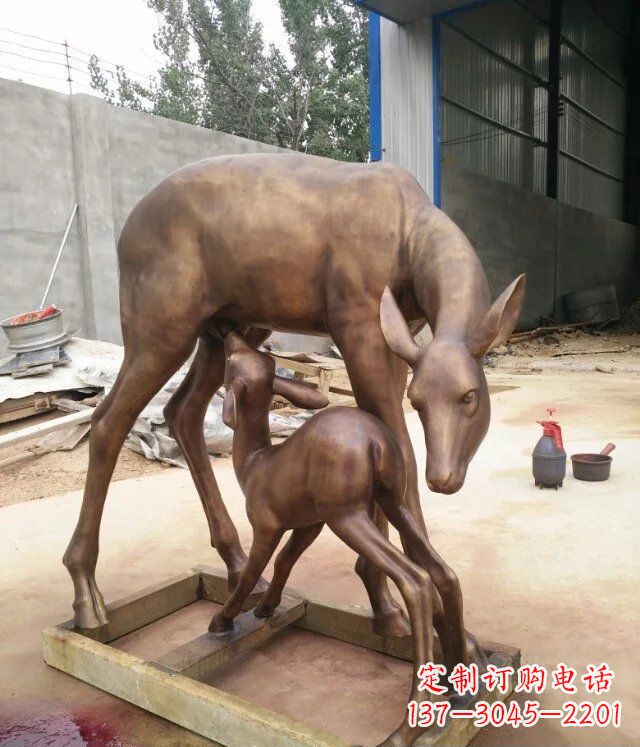 聊城母子鹿公园动物铜雕——精美绝伦
