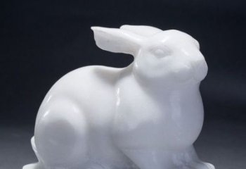 聊城精致汉白玉兔子雕塑