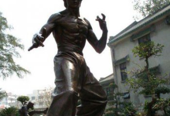 聊城忠实再现李小龙公园名人铜雕