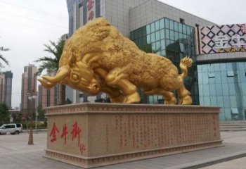 聊城鎏金开荒牛铜雕像，城市街道景观动物雕塑