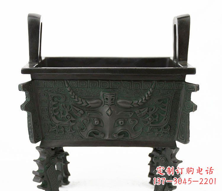 聊城精致的牛头铜鼎铜雕