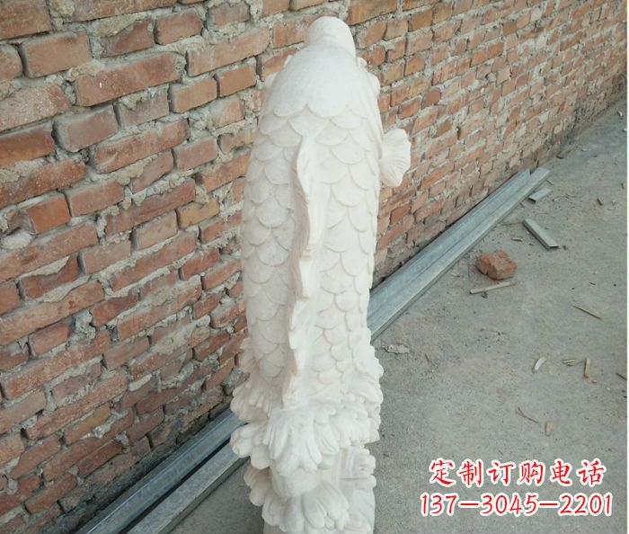 聊城华丽而高雅,精美绝伦的喷水鲤鱼公园石雕