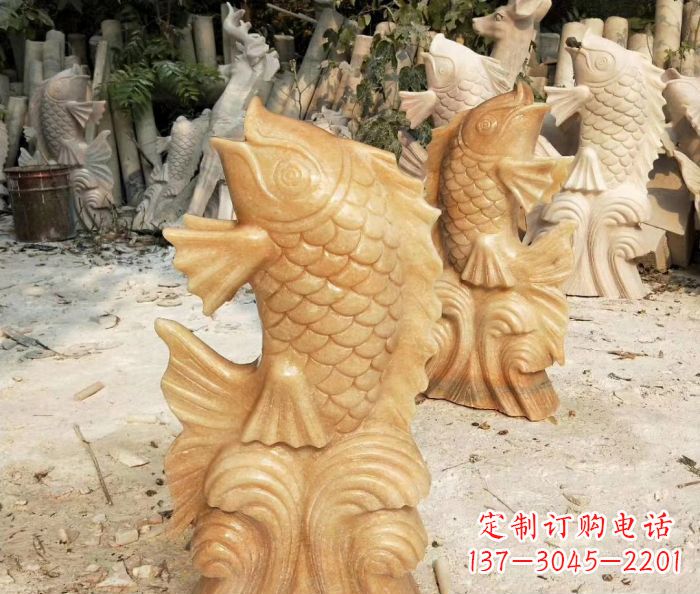 聊城中领雕塑精美鲤鱼雕塑