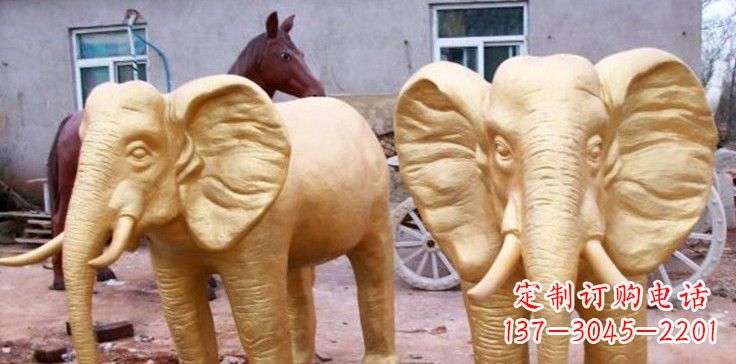 聊城漆金巨型大象雕塑,由中领雕塑厂家定制制作…