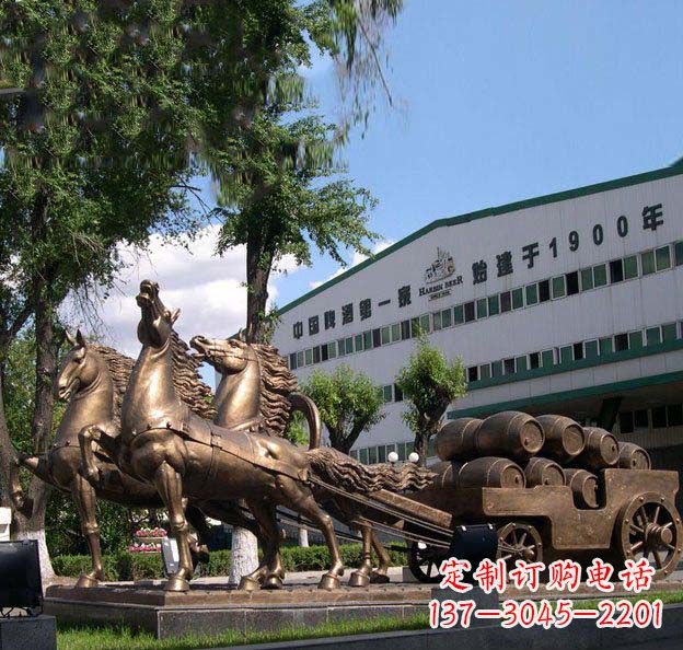 聊城追求完美,华丽马车铜雕塑
