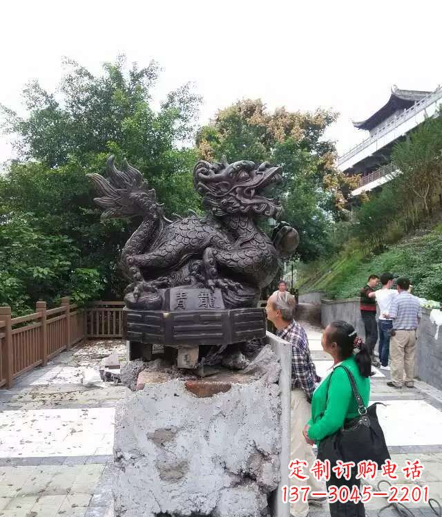 聊城青龙神兽雕塑,神态凝重,气势磅礴