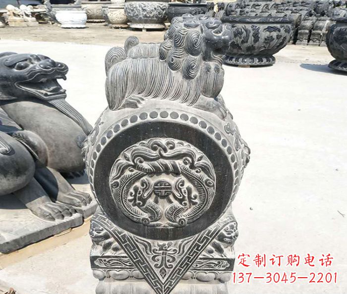 聊城精美的青石仿古狮子门墩石雕