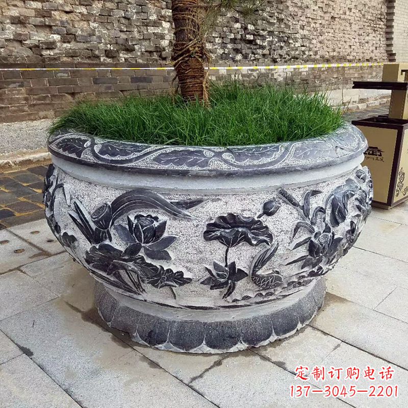 聊城青石仿古风格的花盆雕塑