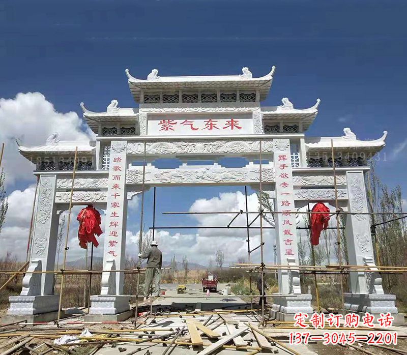 聊城青石简易石雕牌坊——牌坊雕塑定制