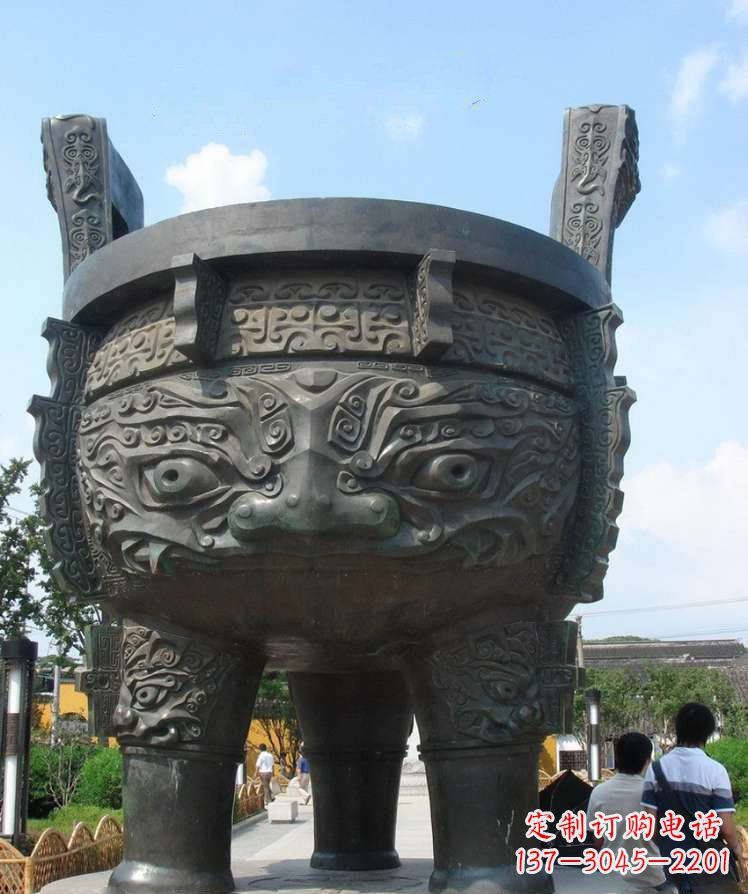 聊城正宗青铜香炉三足铜鼎雕塑