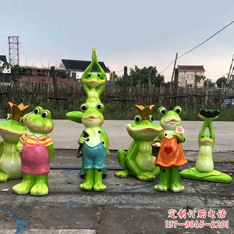 聊城精美青蛙玻璃钢卡通雕塑