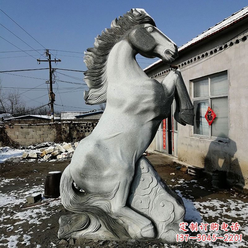 聊城艺术品呈献——人立而起的马儿石雕