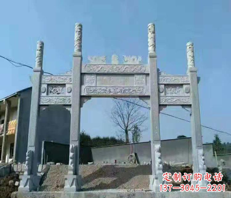 聊城三门仿古牌坊石雕,精致雕刻典雅之美