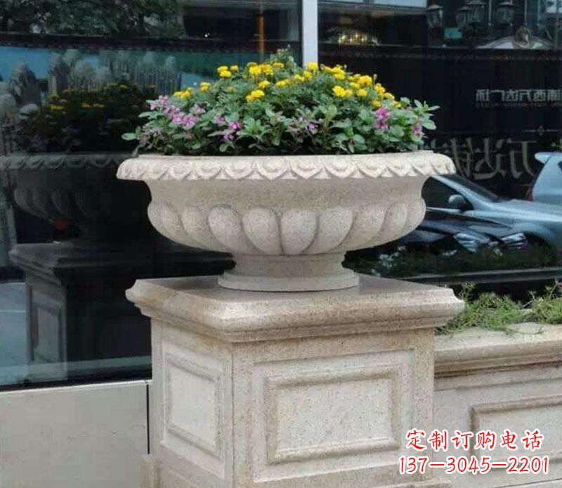 聊城商场门口大理石花盆景观雕塑