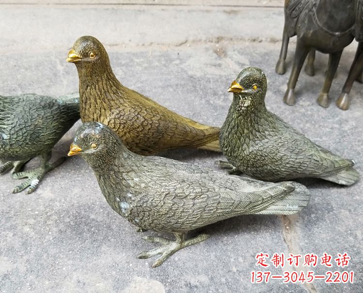 聊城中领雕塑:少女与和平鸽的象征