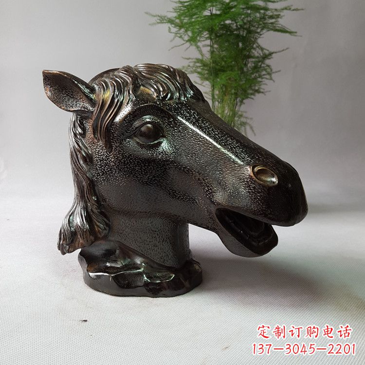 聊城中领雕塑:生肖马铸铜兽首