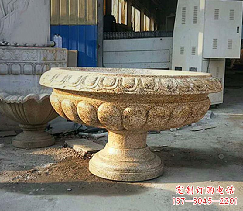 聊城领雕塑的石雕花盆雕塑是由一流的雕塑艺术家…