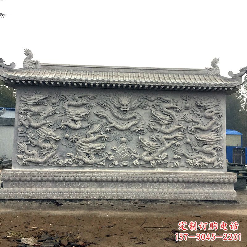 聊城中领雕塑:精美九龙壁雕塑,添彩寺庙庭院