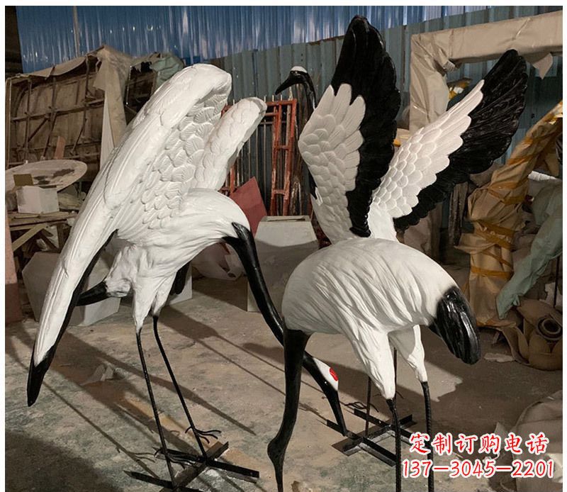 聊城石雕展翅丹顶鹤动物雕塑