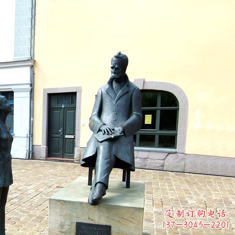 聊城世界名人德国著名哲学家尼采铜雕景观雕塑