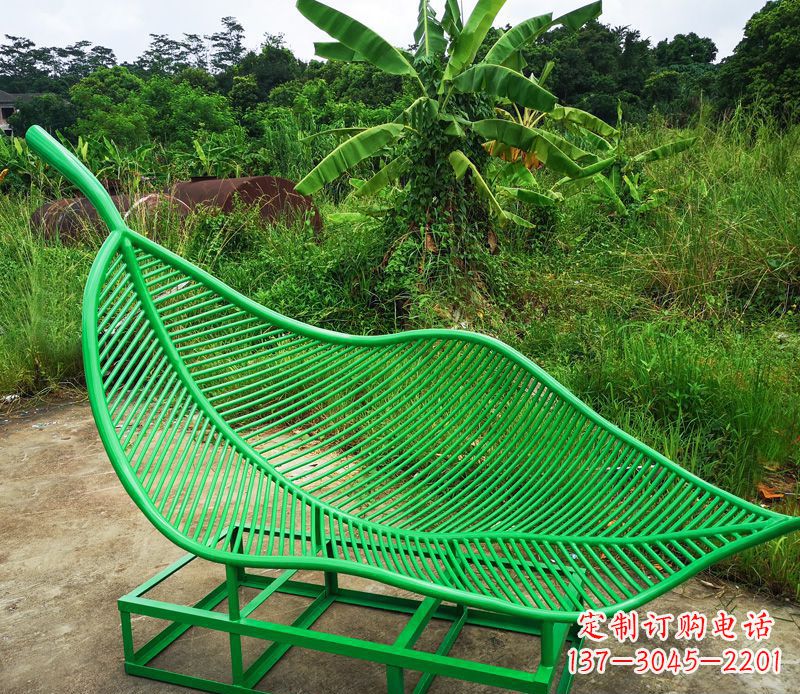 聊城树叶不锈钢景观雕塑