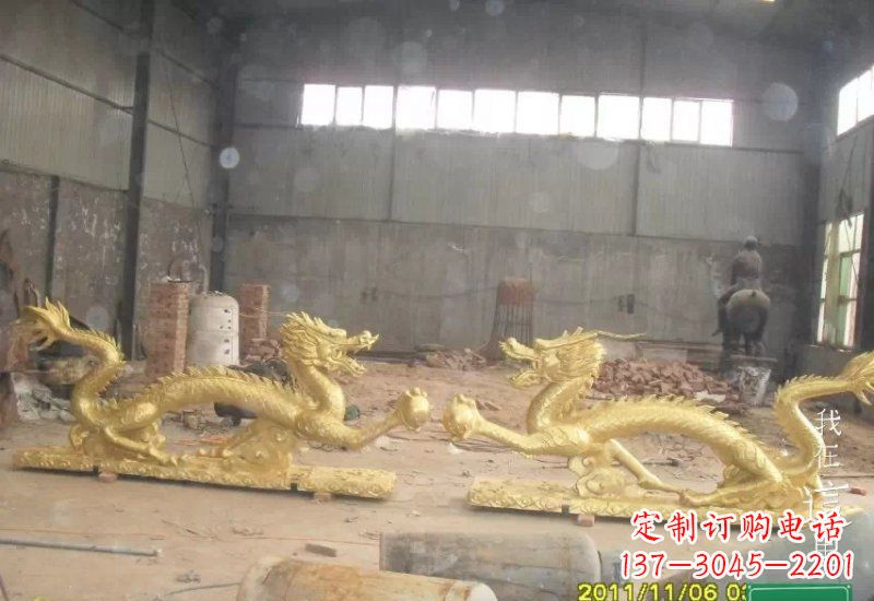 聊城双龙戏珠铜雕