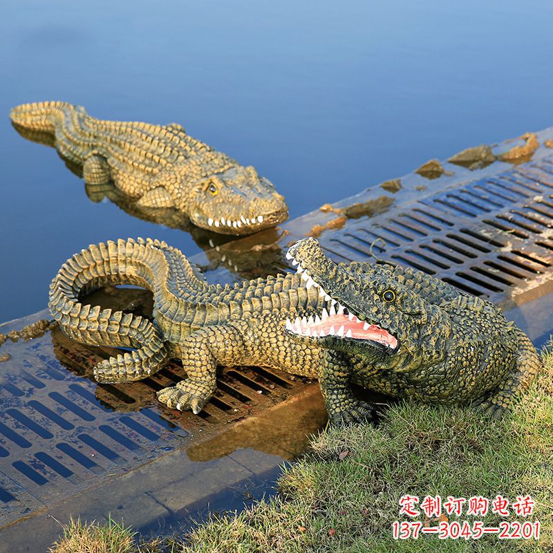 聊城水塘动物摆件玻璃钢仿真鳄鱼