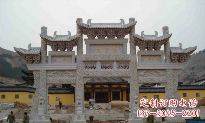 聊城寺庙景观三门五楼石牌坊