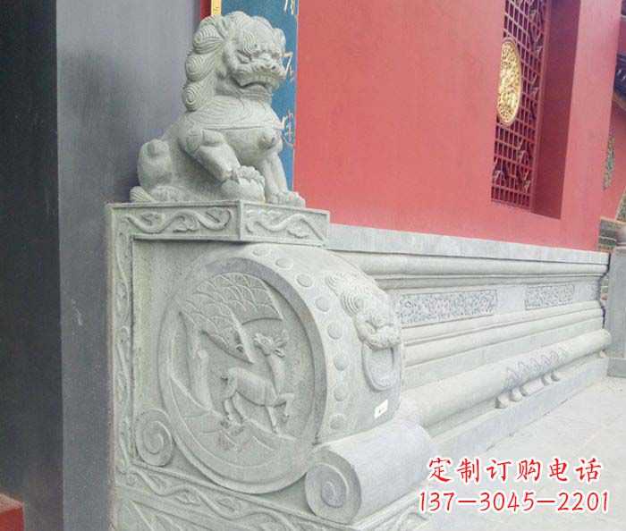 聊城寺庙景观狮子石门墩抱鼓石