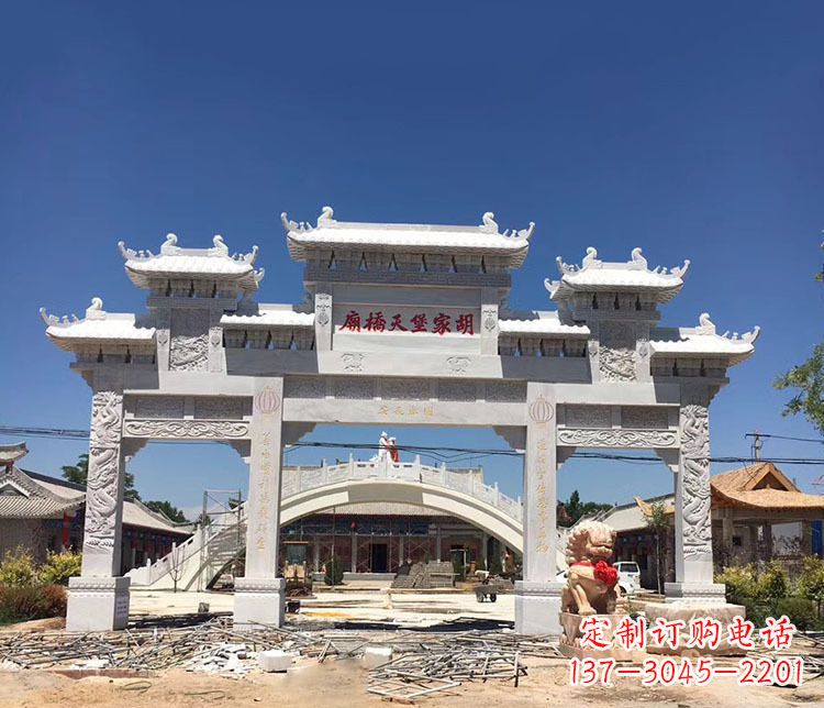 聊城寺庙三门五楼石牌坊石雕_1