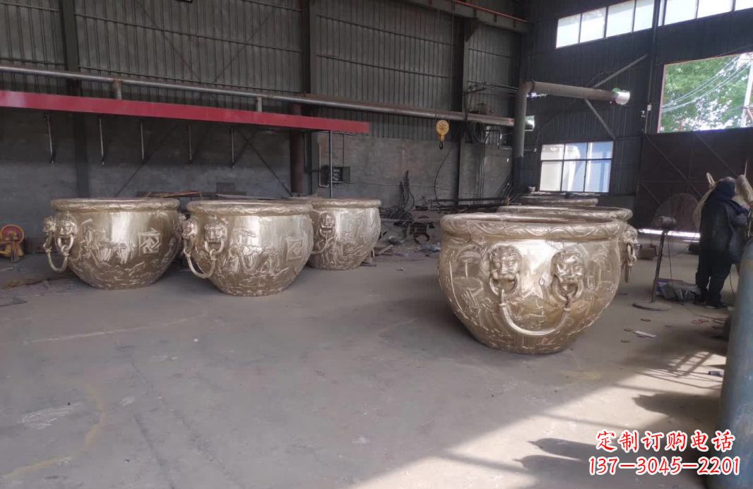聊城寺庙水缸铜雕塑