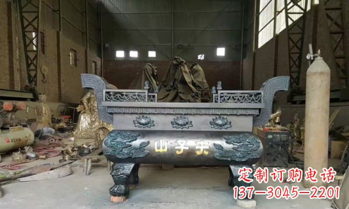 聊城寺庙香炉铜雕_2