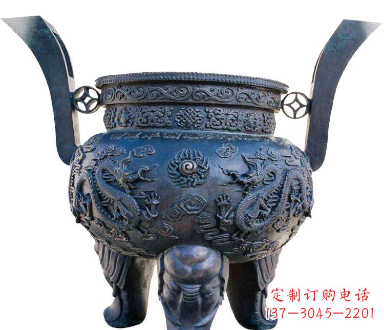 聊城寺庙圆形三足鼎铜雕香炉