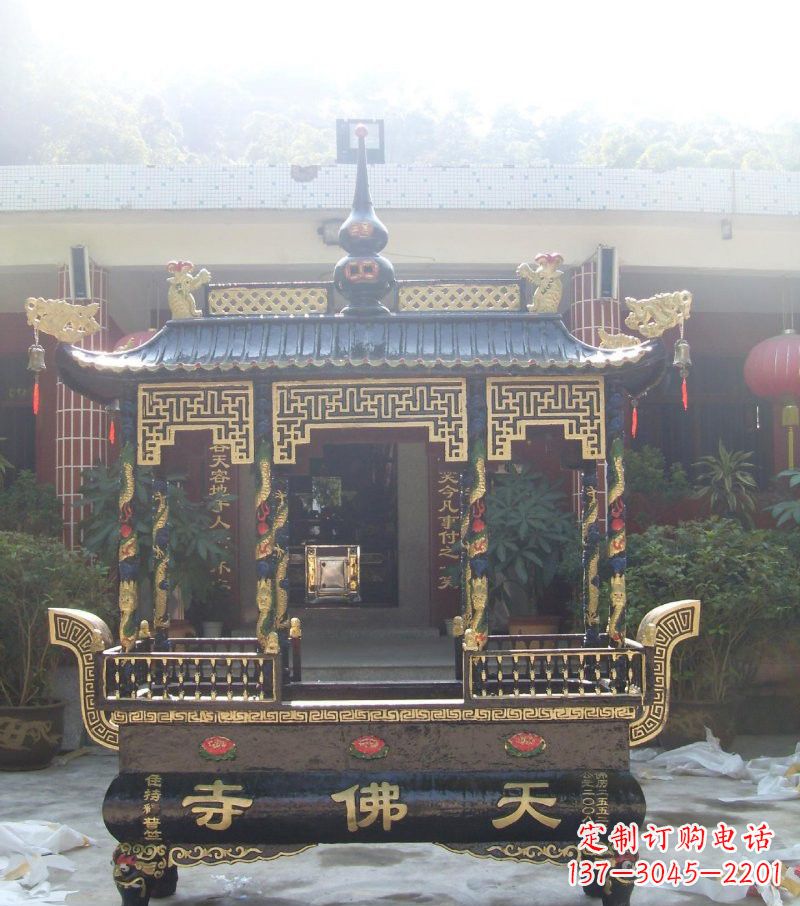 聊城寺庙铸铜四足方形带顶香炉