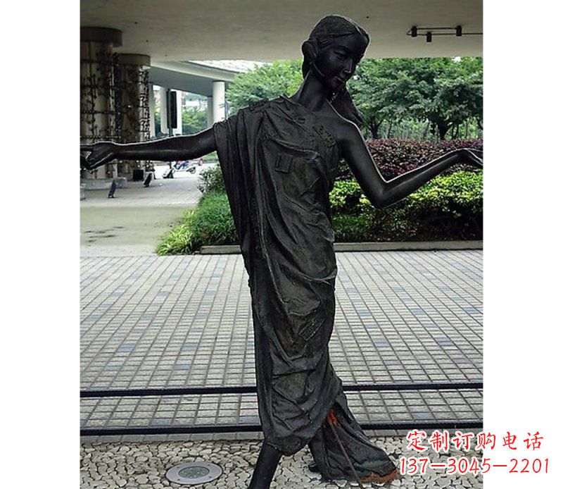 聊城跳舞的女孩街边景观铜雕
