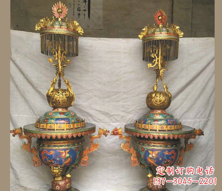 聊城铜雕彩绘香炉景观摆件