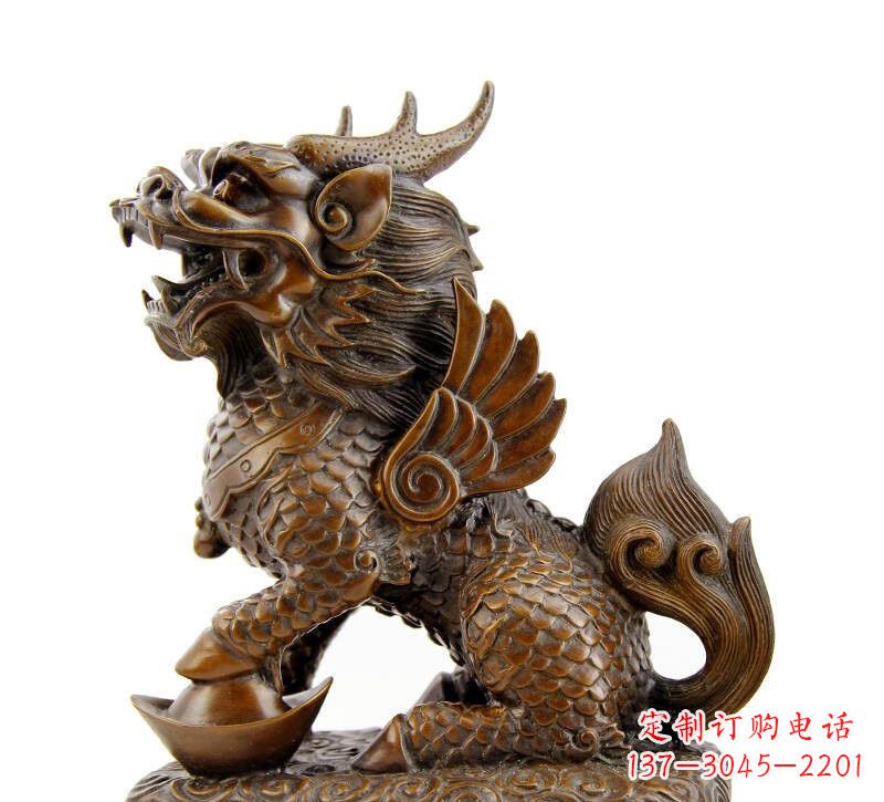 聊城铜雕踩元宝麒麟