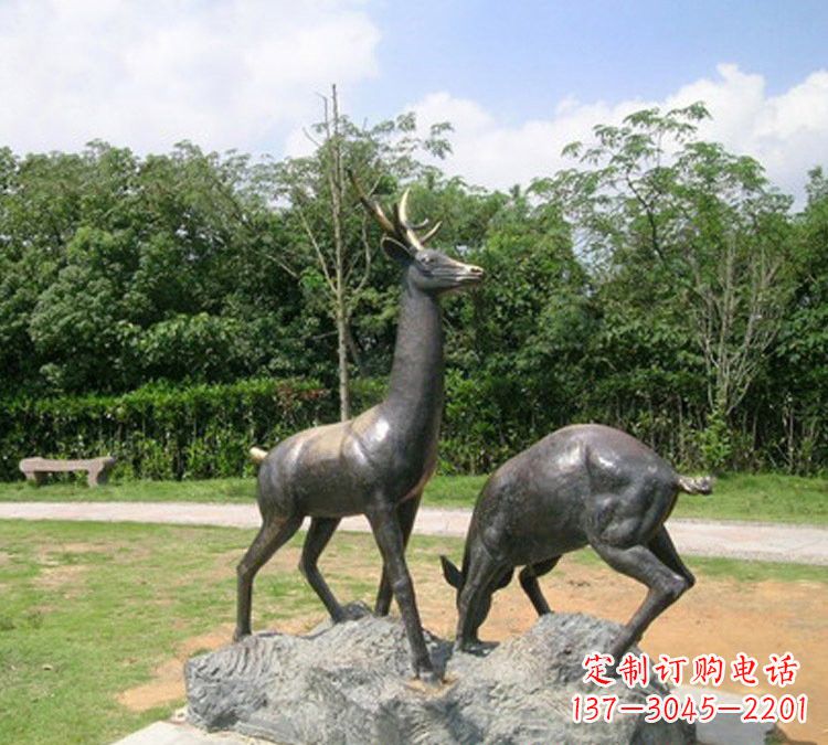 聊城铜雕动物梅花鹿