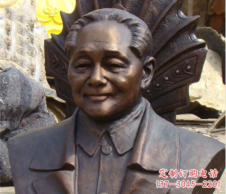 聊城铜雕广场邓小平肖像雕塑