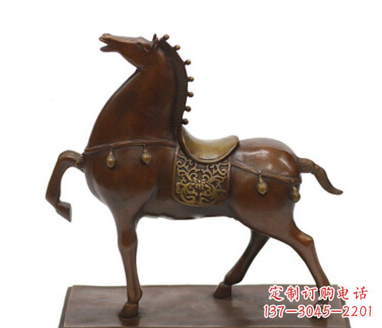 聊城铜雕广场动物马雕塑摆件